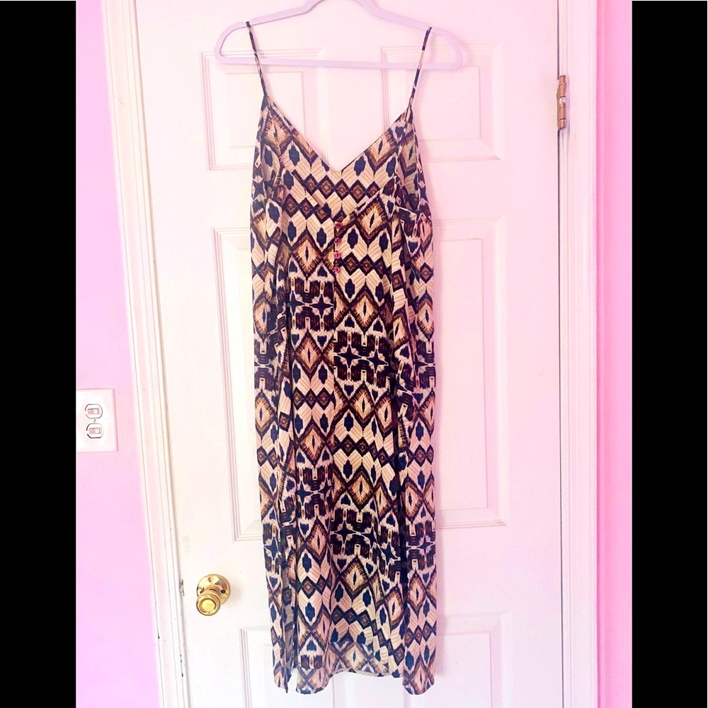 Adorable Dress! - Picture 9 of 10
